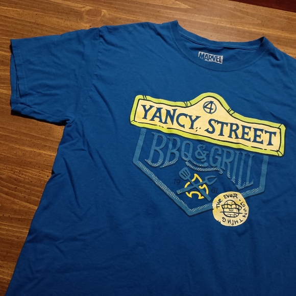 FANTASTIC FOUR T-SHIRT - Large // Marvel Comics Funny Tee Shirt Yancy Street BBQ - Picture 3 of 7